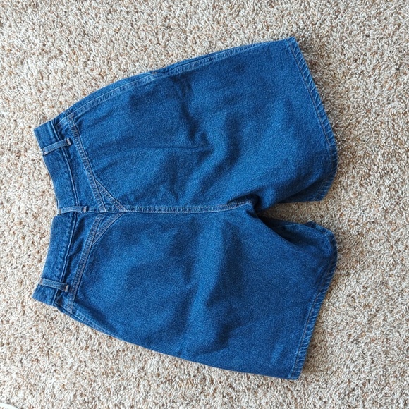 Vintage Chic 80's Denim High Rise Shorts with Yoke and Pleats - Picture 2 of 16